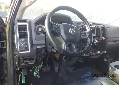 2014 Ram 2500 Big Horn из США, поврежденный, VIN 3C6UR5DLXEG280528